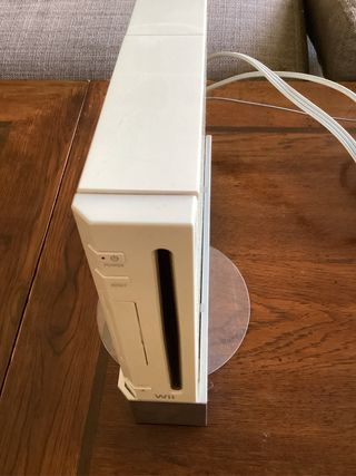 4 Mandos y Volante Wii y balance board  4 juegos