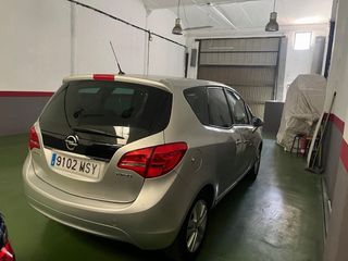 Opel Meriva 2011