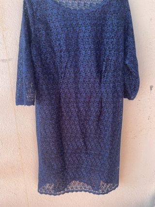 Vestido de fiesta azul encaje