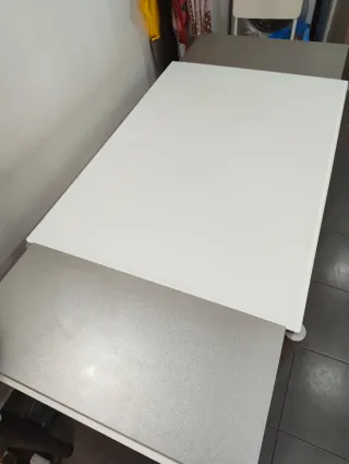 Mesa de cocina cristal y metal