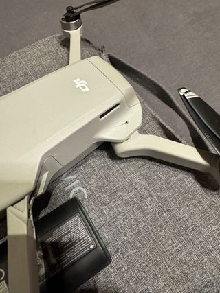 DJI Mavic Mini Drone + Mando