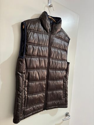Chaleco Zara acolchado marrón Talla M