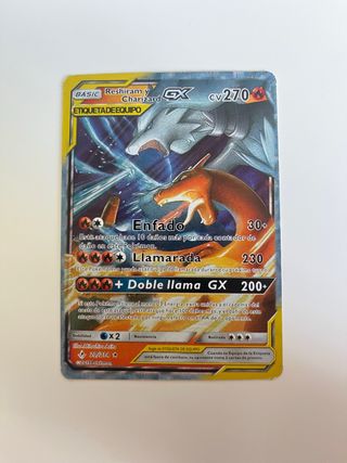 Reshiram & Charizard GX Carta Pokémon