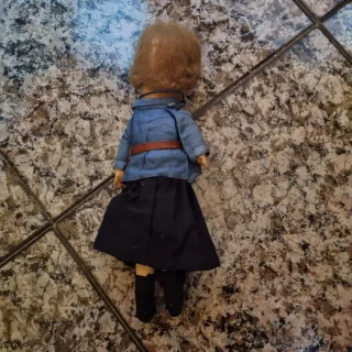 Muñeca alemana antigua – Sección Femenina Falange