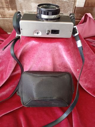 Cámara vintage Ricoh 35 ZF Compacta 1976