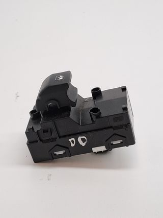 MANDO ELEVALUNAS DELANTERO DERECHO KIA XCEED