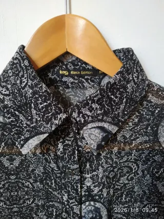 Camisa estampada calaveras