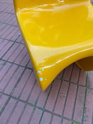 Silla Panton Amarilla Diseño Moderno