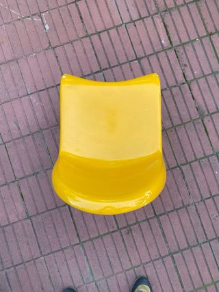 Silla Panton Amarilla Diseño Moderno