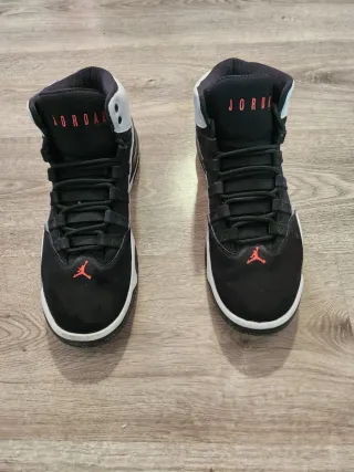 Jordan Max Aura 5 Originales