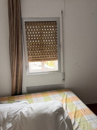 Alquilo habitación zona manoteras