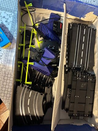 Scalextric Renault F1 Team Racing 1:32