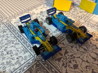 Scalextric Renault F1 Team Racing 1:32