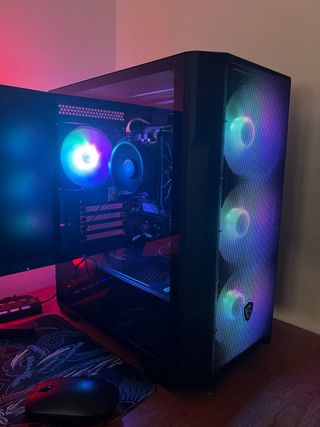 PC Gamer MSI con RGB