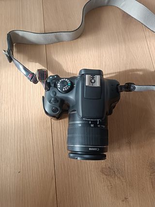 Cámara Canon EOS 1300D Negra