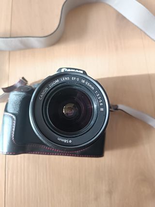 Cámara Canon EOS 1300D Negra