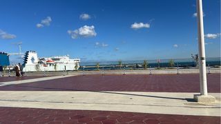 piso residencial con picina i parking semanal o di