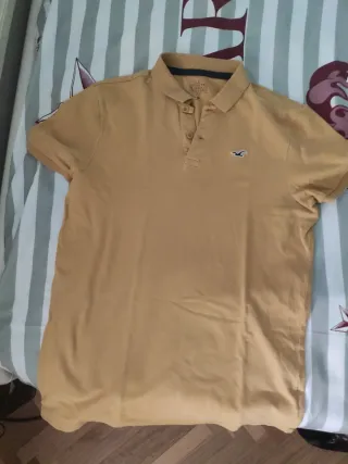Polo Hollister Amarillo Talla M
