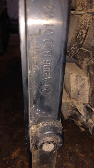 PILOTO TRASERO IZQUIERDO MERCEDES SPRINTER 02