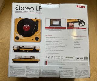 Giradischi in vinile con altoparlanti integrati