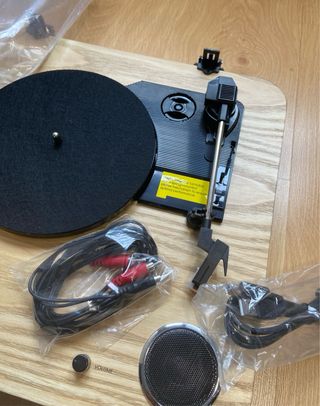 Giradischi in vinile con altoparlanti integrati