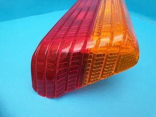 Peugeot 305 fanale posteriore destro ALTISSIMO