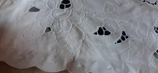 2 copricuscini vintage ricamo a mano e jntaglio