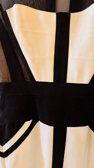 Vestido de fiesta negro y blanco