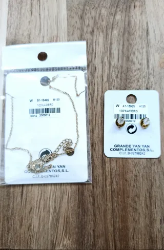 Conjunto Collar y Pendientes Estrella Acero