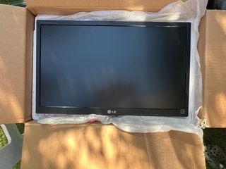 Monitor LG LED LCD E2242 55cm (21.5")