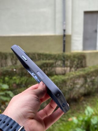 Funda para iPhone 17 Pro Max TechWoven azul