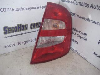 PILOTO TRASERO DERECHO SKODA FABIA (6Y2/6Y3) (2)