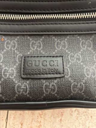 Riñonera Gucci GG Supreme Negra