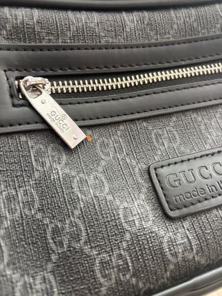 Riñonera Gucci GG Supreme Negra