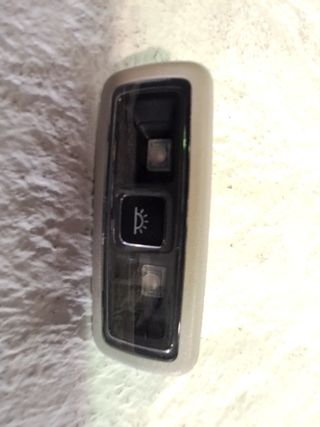 LUZ INTERIOR FORD MUSTANG MACH-E (2)