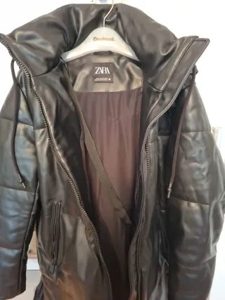 Plumífero polipiel Zara negro