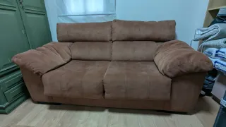 Sofá de 2 plazas marrón
