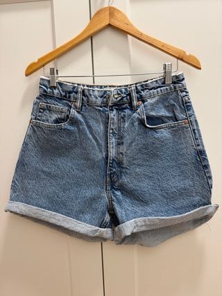 Shorts vaqueros Zara Talla 40