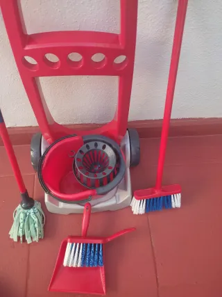 Carro de limpieza Vileda para niños fregona