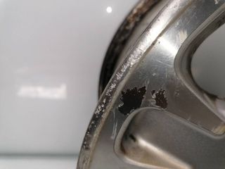 LLANTA MITSUBISHI MONTERO (V60/V70) (3)