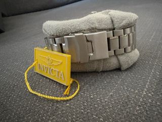 Reloj Invicta Automático Negro y Dorado