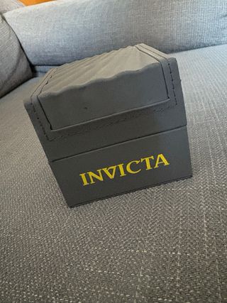 Reloj Invicta Automático Negro y Dorado
