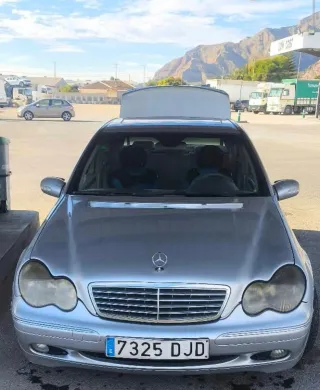Vendo Mercedes C270 CD. Negociable