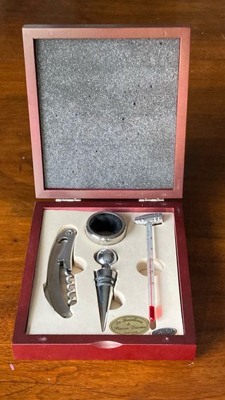 Elegante kit cavatappi e accessori vino