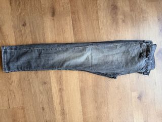 Levi's Jeans 510. W33/L32 Gris