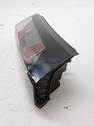 PILOTO TRASERO IZQUIERDO INTERIOR PEUGEOT 2008 (P1) (4)