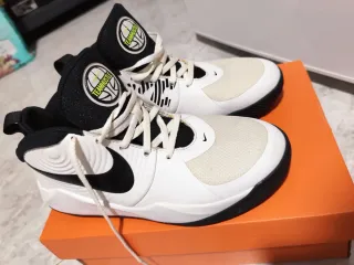 2 Pares Zapatillas Nike Running Rojas y Grises