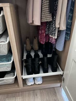 Guardaroba Ikea PAX bianco e legno