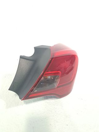 PILOTO TRASERO DERECHO OPEL CORSA E