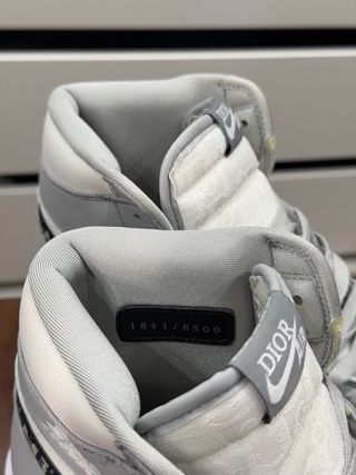 Jordan 1 Retro High Gris/Blanco